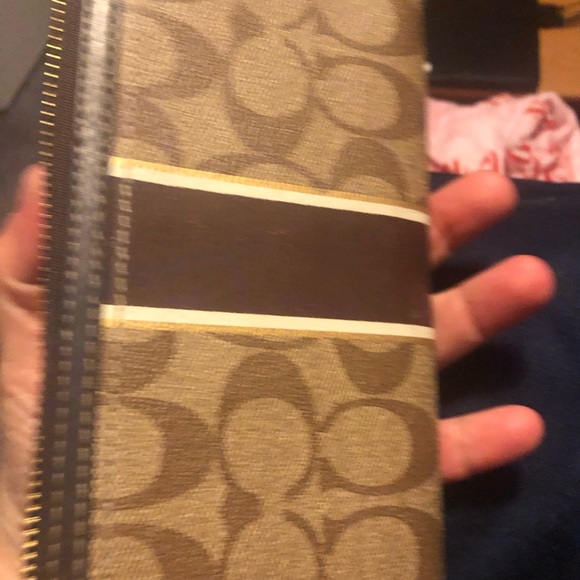 Coach Brown and Tan Signature Wallet, used, zipper pull missing - Picture 5 of 12